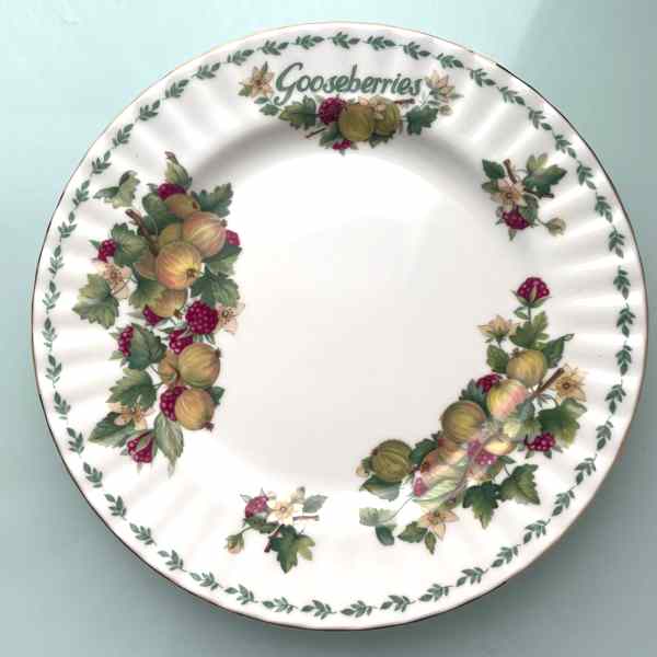 Plato Gooseberries(20,7cm). Covent Garden Fruits series (Royal Albert) - Imagen 2