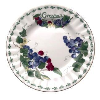 Plato Grapes(16cm). Covent Garden Fruits series (Royal Albert)